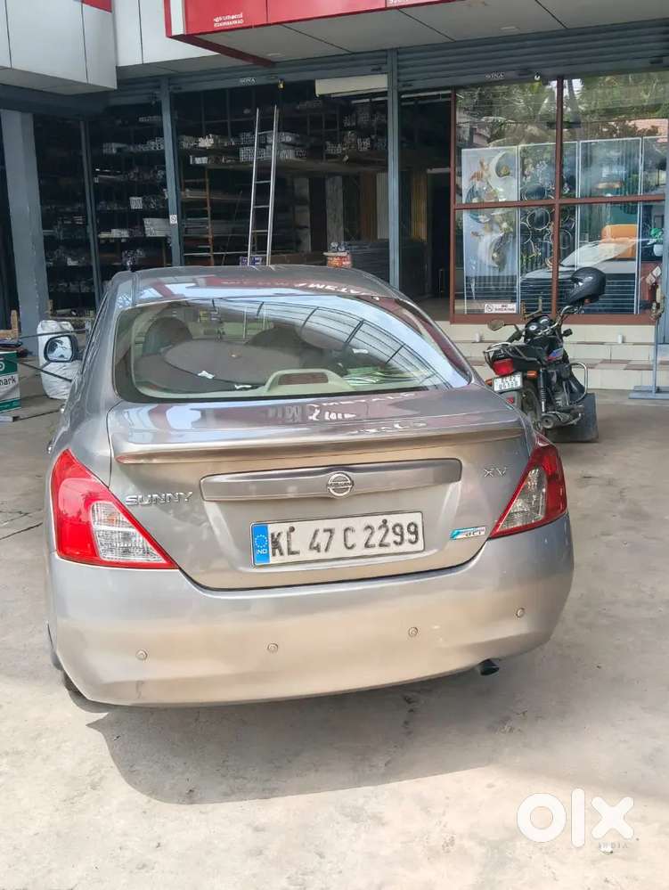 Nissan Sunny Diesel 2012