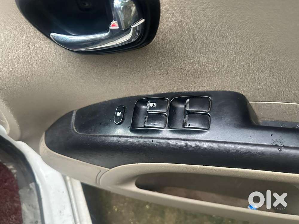 Hyundai I10 2017 Petrol 75000 Km Driven