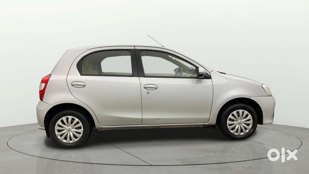 Toyota Etios Liva 1.2 V, 2017, Petrol