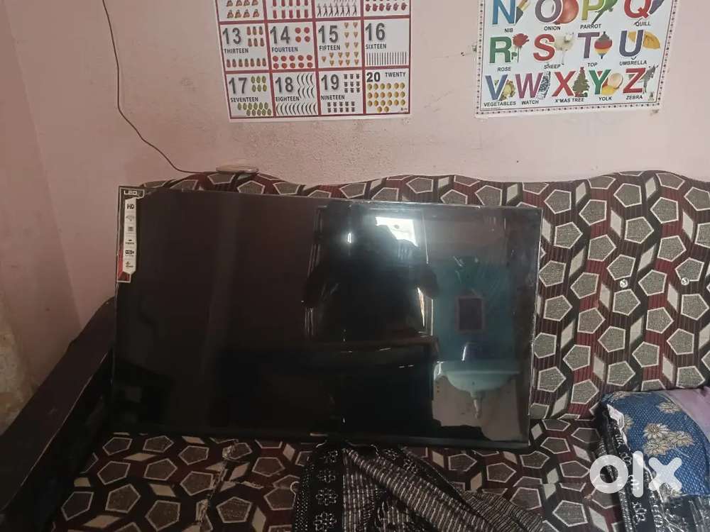 smart tv 45 inch display not working
