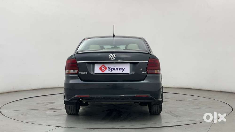 Volkswagen Vento 1.6 Highline, 2021, Petrol