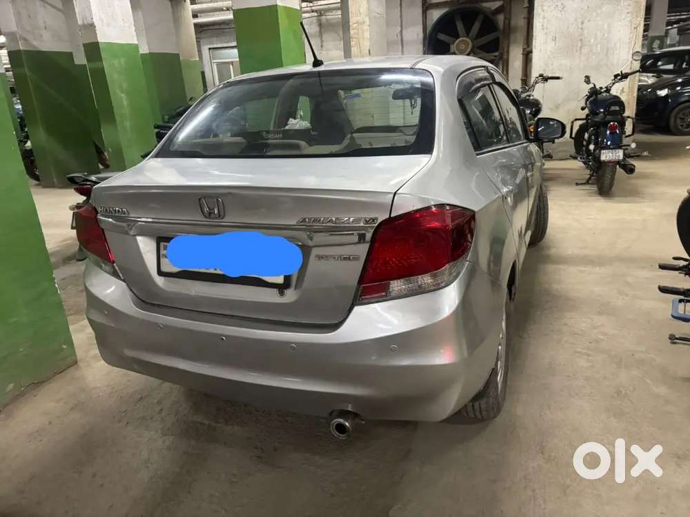 Top Condition 2016 Top Model Amaze  Regularly Serviced  Ready To Dri