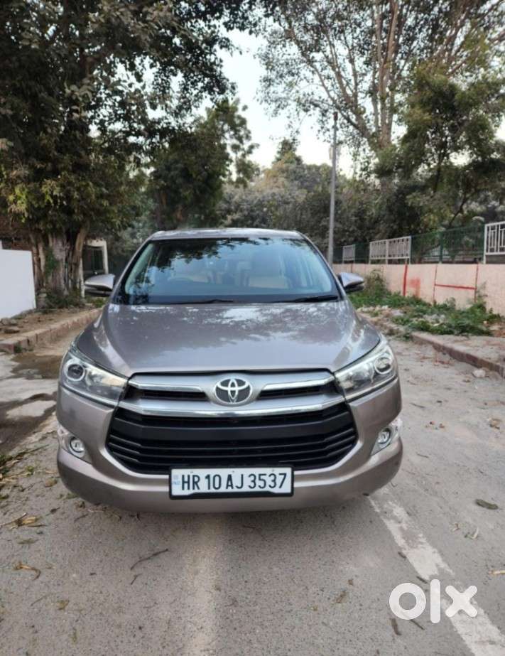 Toyota Innova Crysta