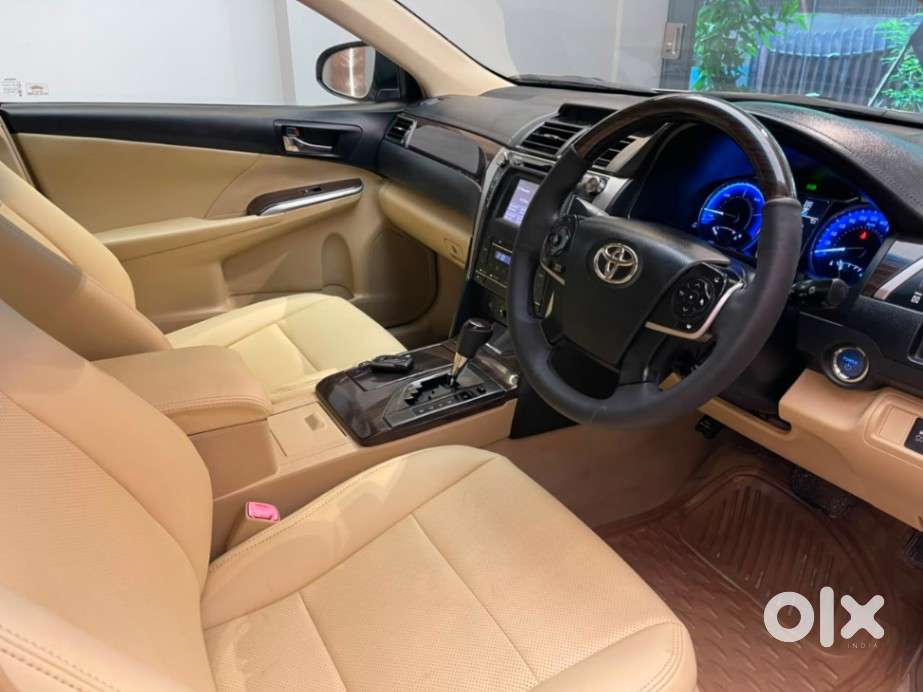Toyota Camry Hybrid, 2015, Electric