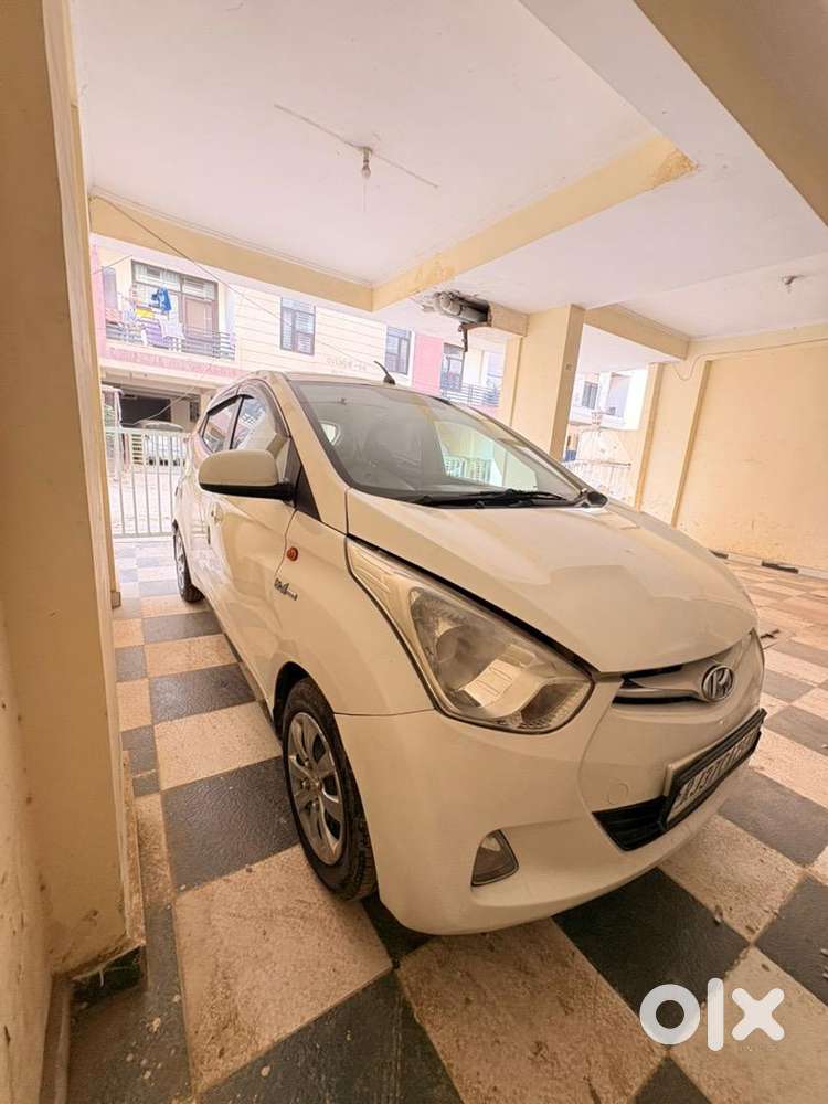 Hyundai Eon 2012 Petrol Well Maintained