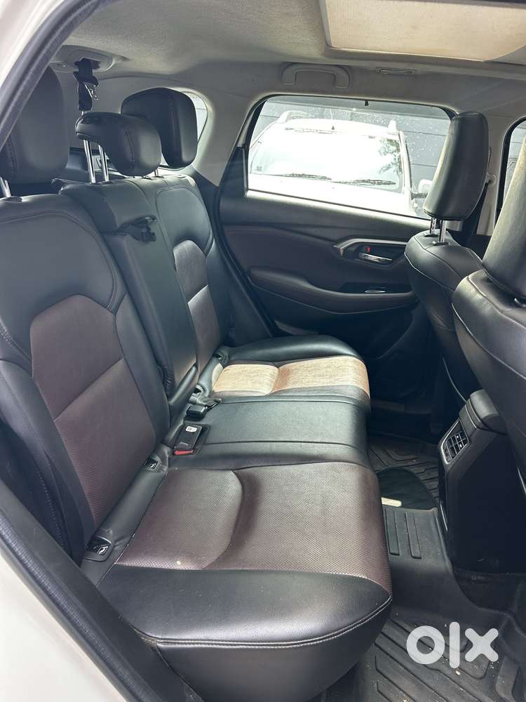 Maruti Suzuki Grand Vitara Smart Hybrid Alpha, 2022, Petrol