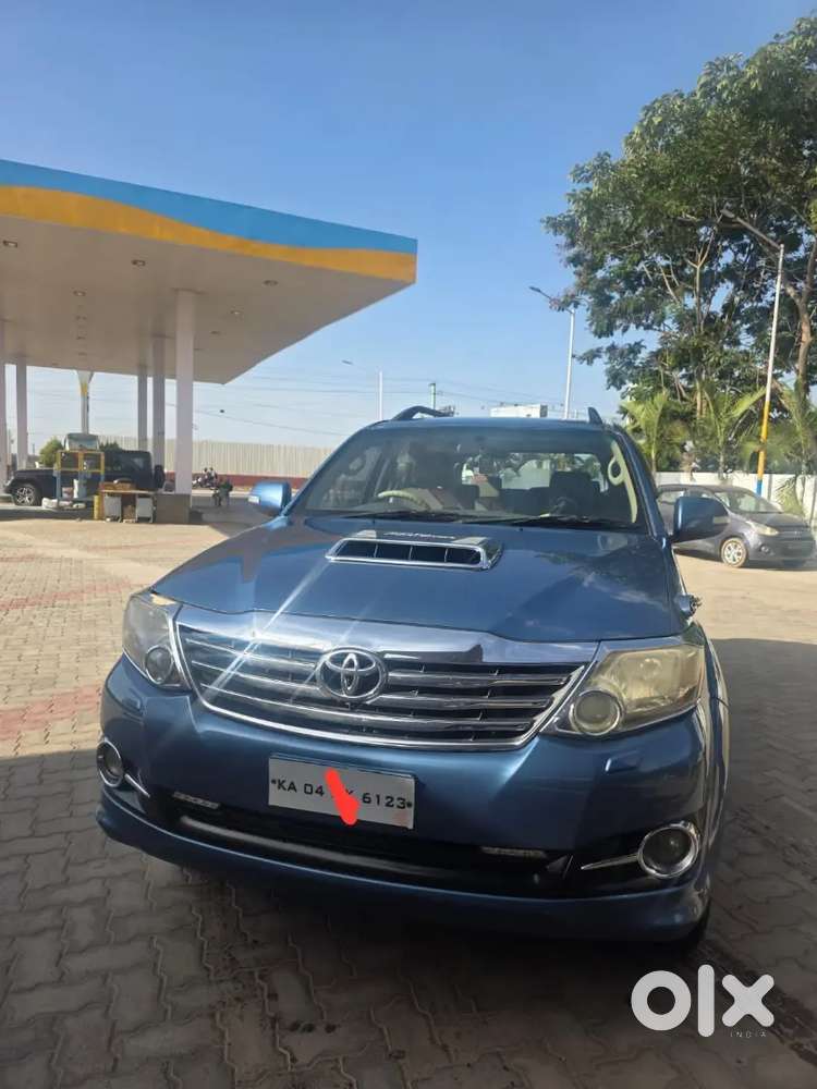 Toyota Fortuner 2012 Diesel 197000 Km Driven
