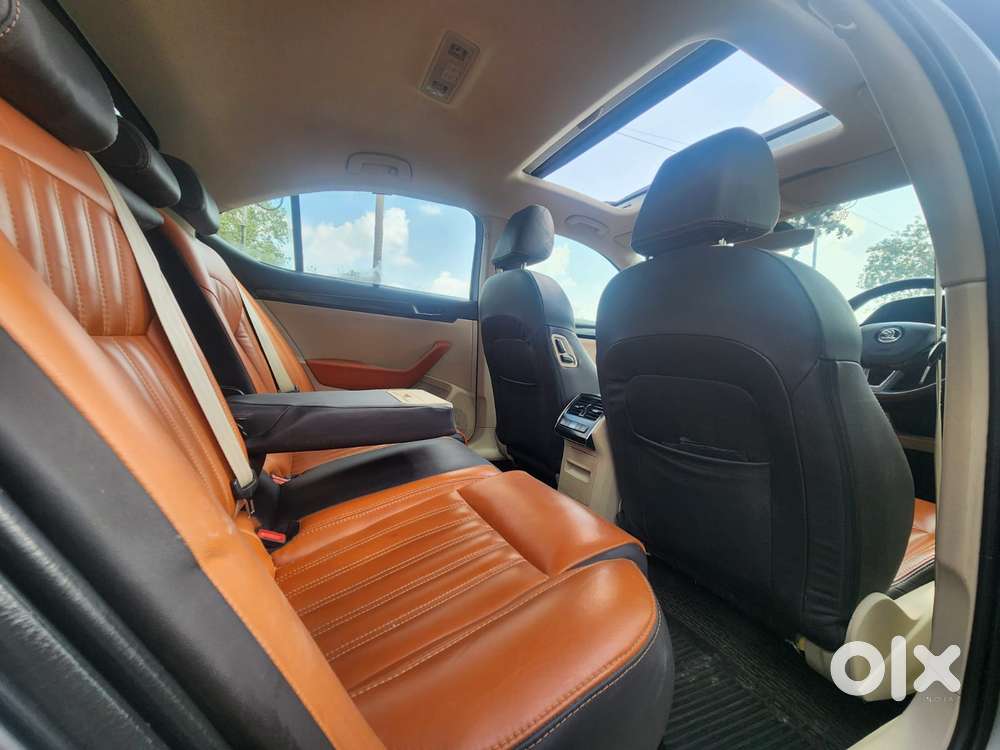 Skoda Superb Lk 1.8 Tsi At, 2019, Petrol