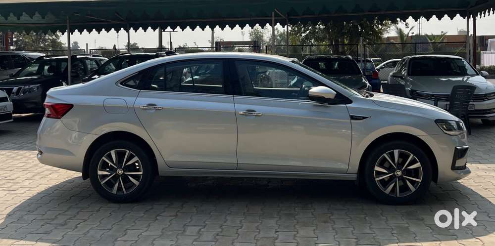 Skoda Slavia 1.0 Tsi Style, 2022, Petrol