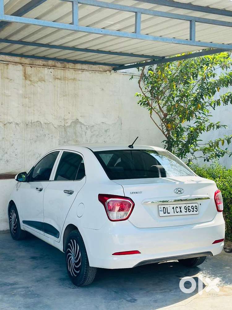 Hyundai Xcent 2016 Cng Paas Well Maintained.