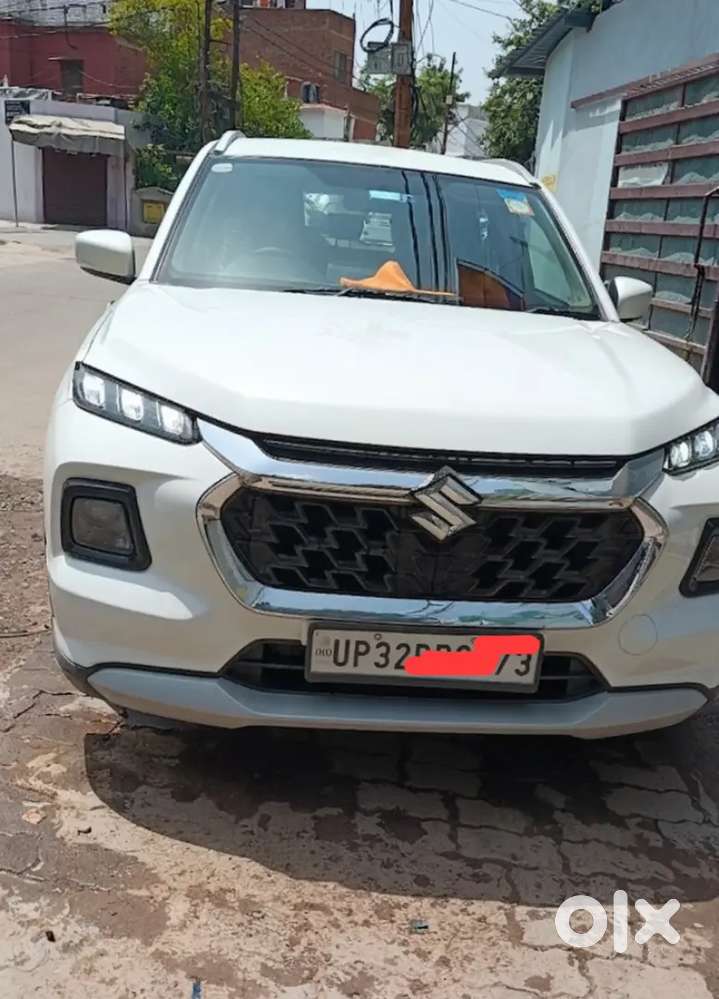 Maruti Suzuki Grand Vitara 5 Seater 2024 Petrol Well Maintained