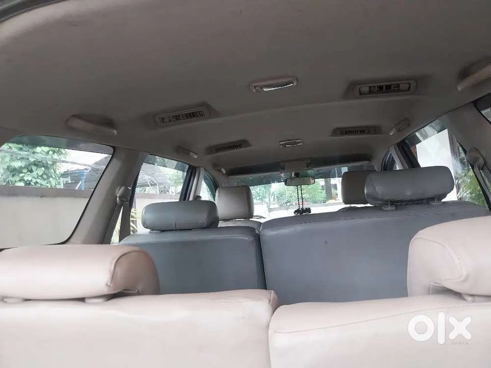 Toyota Innova 2.5 G 2011