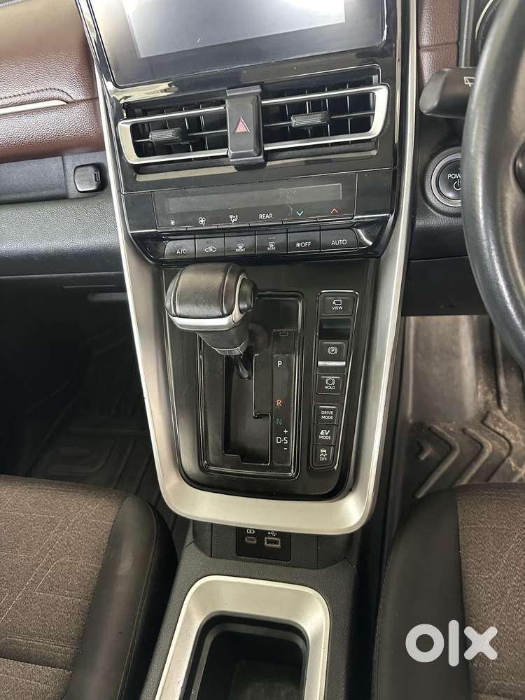 Toyota Innova Hycross 2.0 Vx Hybrid 7 Str, 2023, Petrol