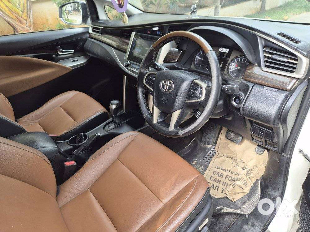 Toyota Innova Crysta 2.8z Automatic, 2018, Diesel