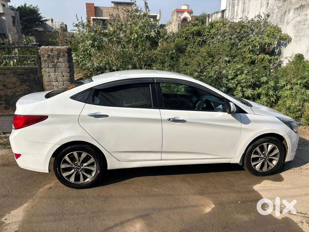 Hyundai Fluidic Verna 2015 Diesel 92000 Km Driven