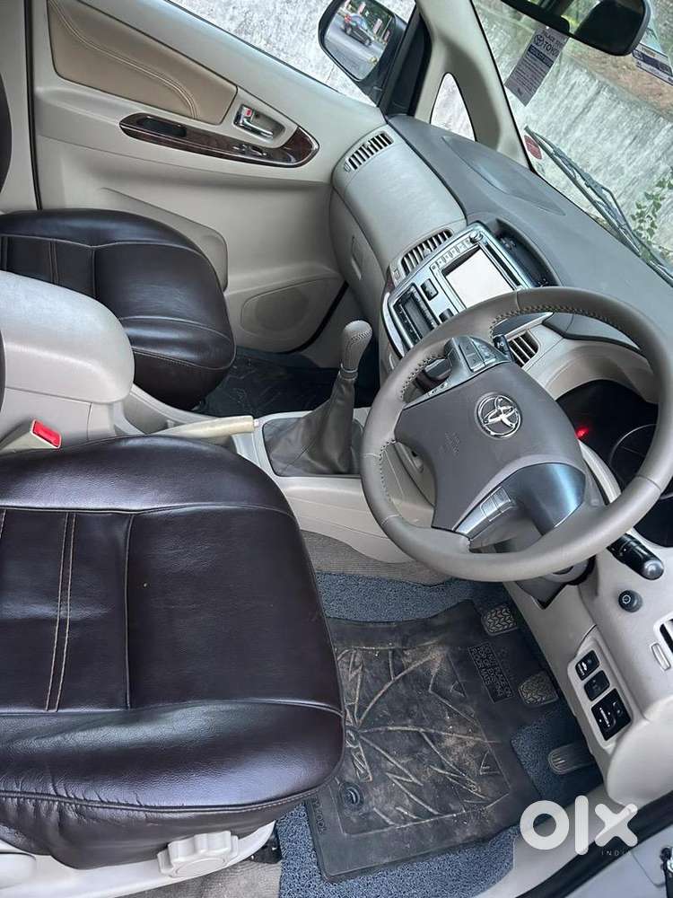 Toyota Innova 2014 Diesel 89000 Km Driven