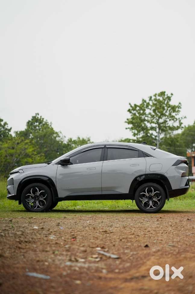 Tata Curvv Accomplished Plus A 1.2 Hyperion Gdi Petrol 6mt, 2025, Pe..