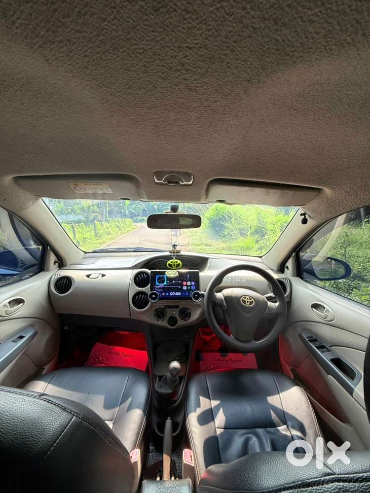 Toyota Etios Liva 2015
