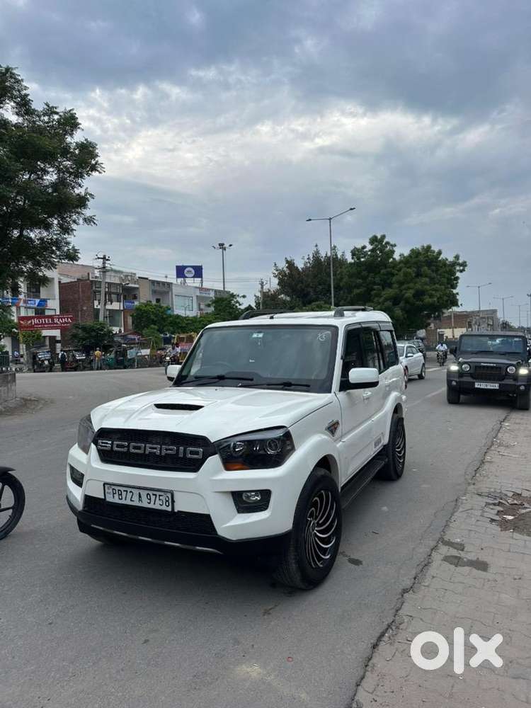Mahindra Scorpio Classic 2015 Diesel Good Condition