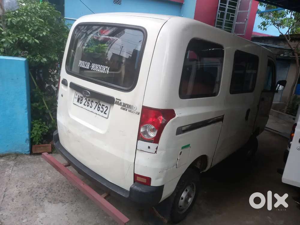 Tata Magic/ Mahindra Maxximo