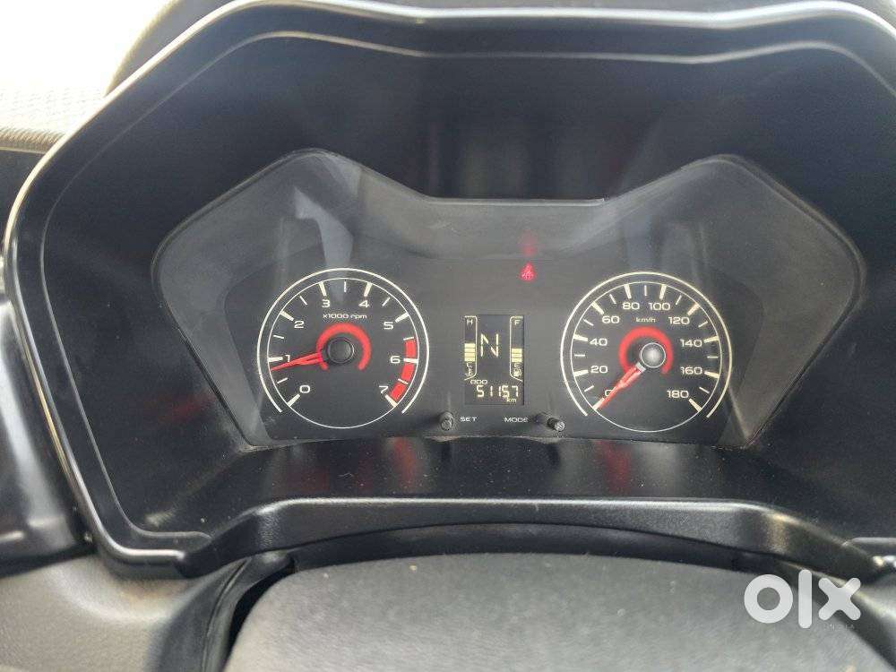 Mahindra Kuv 100 Mahindra-kuv-100-g80-k2-plus, 2018, Petrol