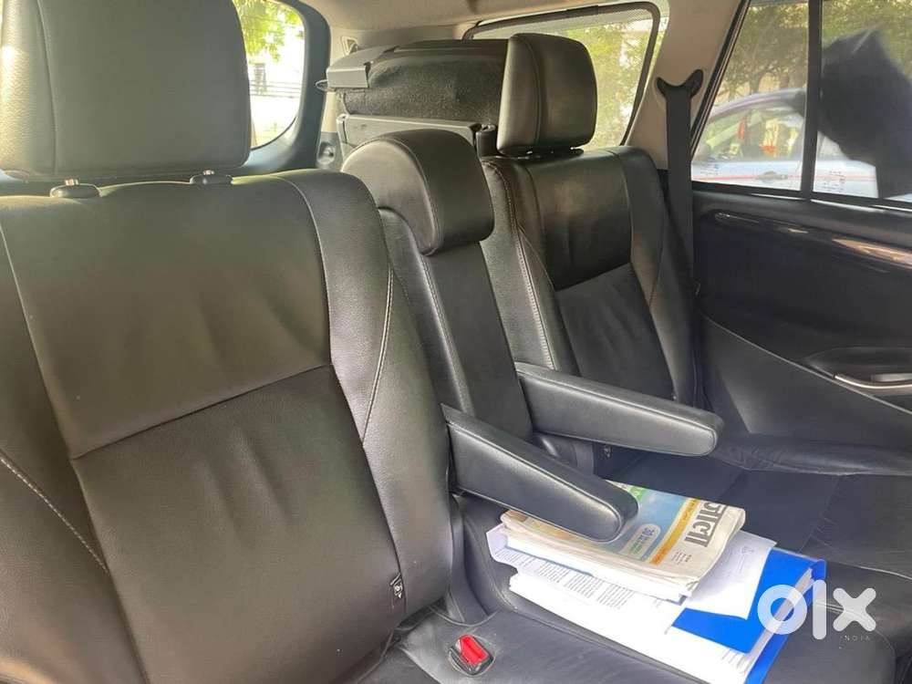 Toyota Innova Crysta 2017 Diesel Well Maintained