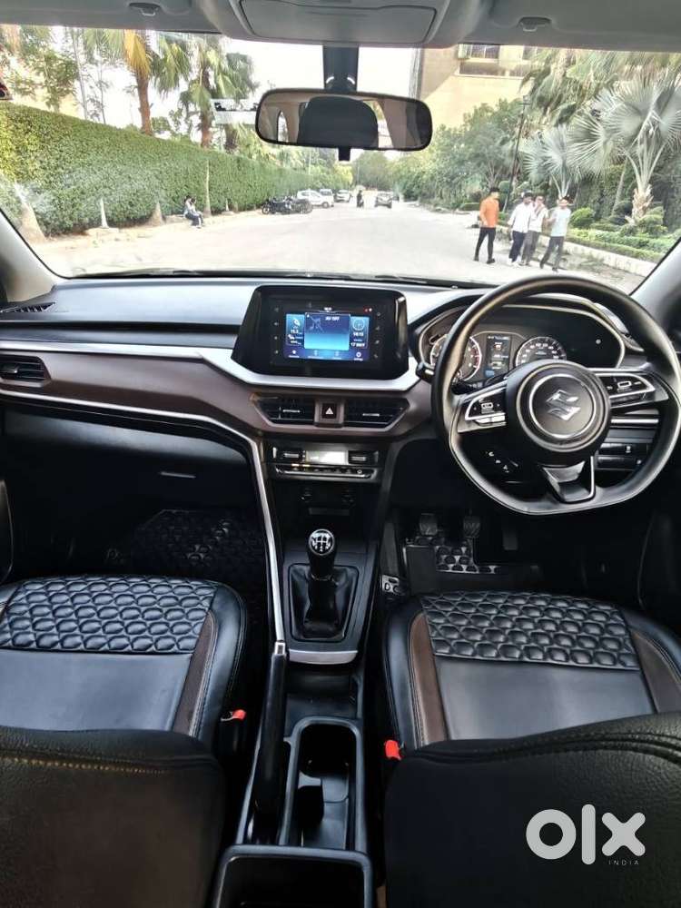 Maruti Suzuki Brezza 1.5 Zxi Plus Smart Hybrid Dual Tone, 2022, Petr..