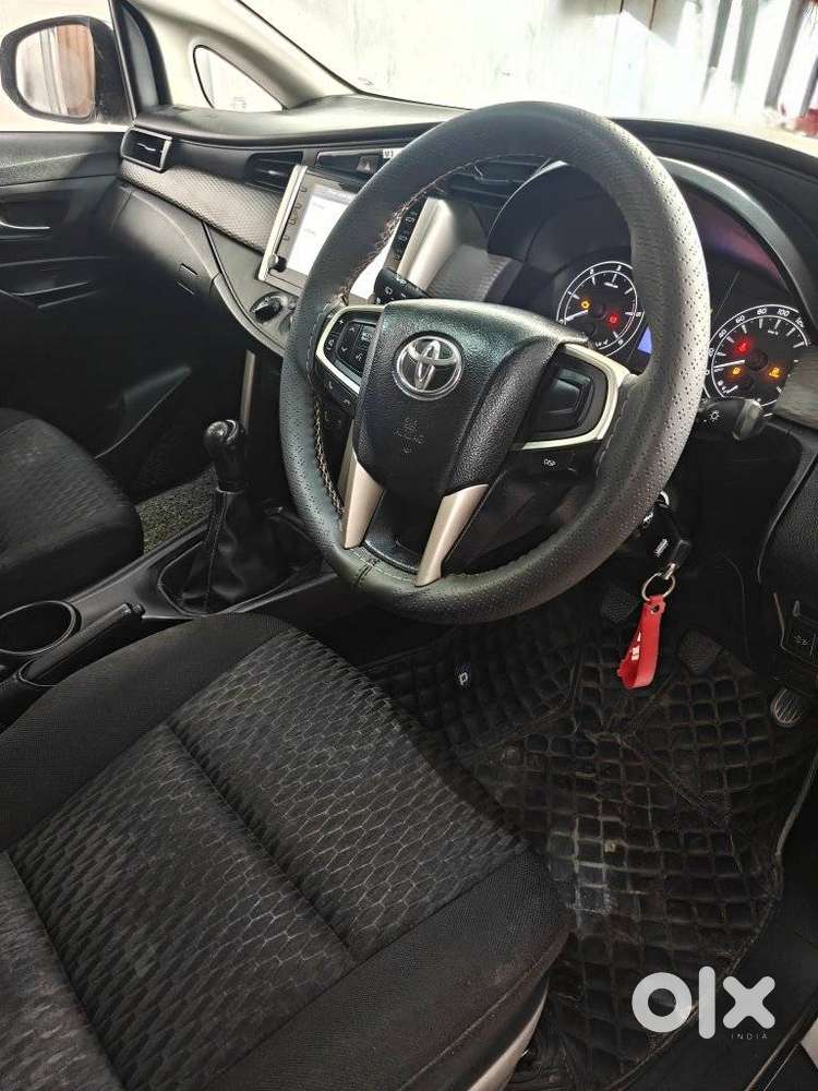 Toyota Innova Crysta 2.4 G Mt 8s, 2022, Diesel