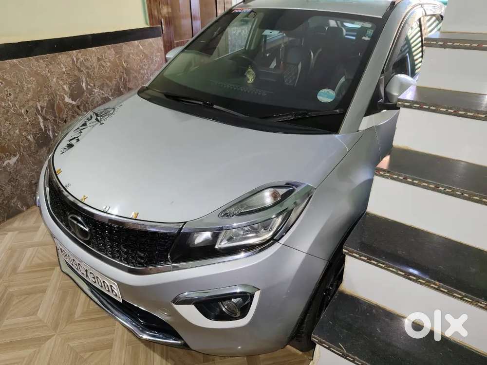 Tata Nexon 2018 Diesel 90000 Km Driven