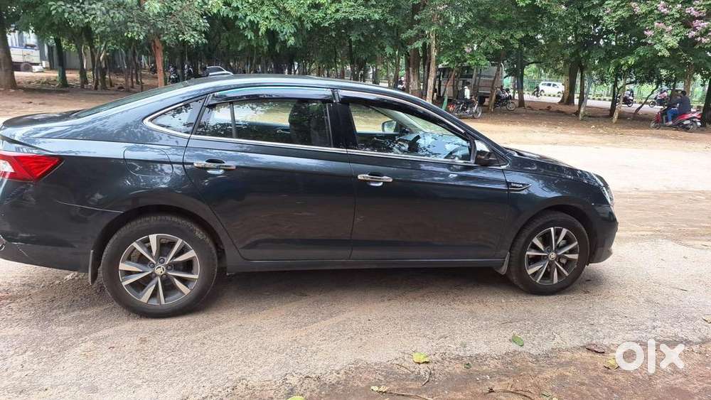 Skoda Slavia 1.5 Style 2023 – Only 2,000 Km – Like New