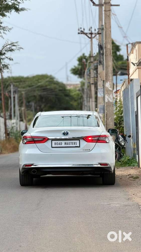Toyota Camry Hybrid, 2022, Petrol