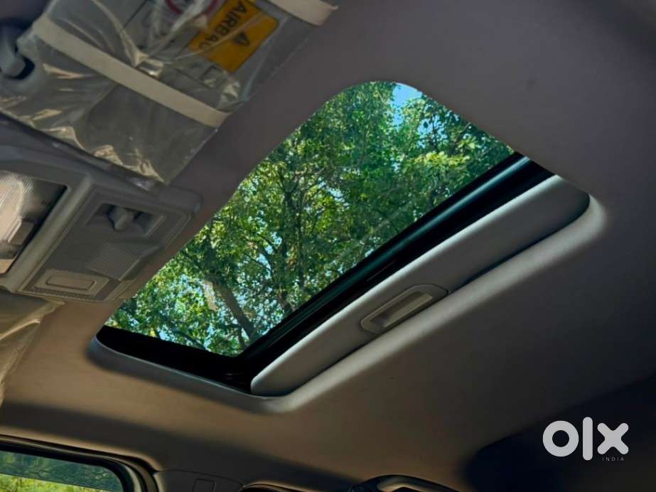 Tata Punch Accomplished Dazzle Sunroof Cng, 2024, Petrol