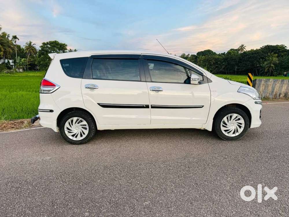 Maruti Suzuki Ertiga Vxi Abs Bs Iv, 2016, Petrol