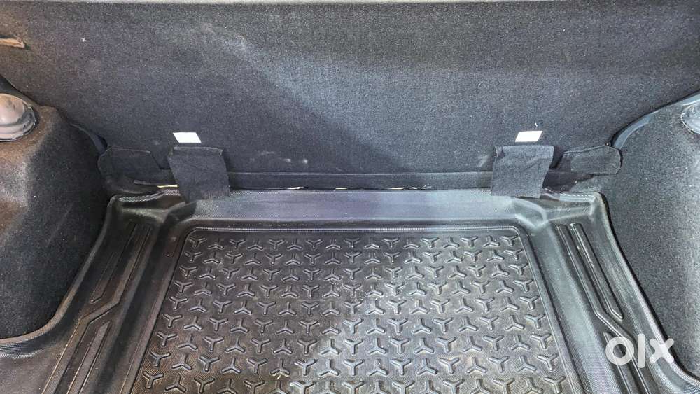 Tata Altroz 1.2 Xza Plus Dark Edition Dct, 2022, Petrol