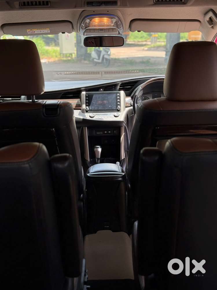 Toyota Innova Crysta 2020