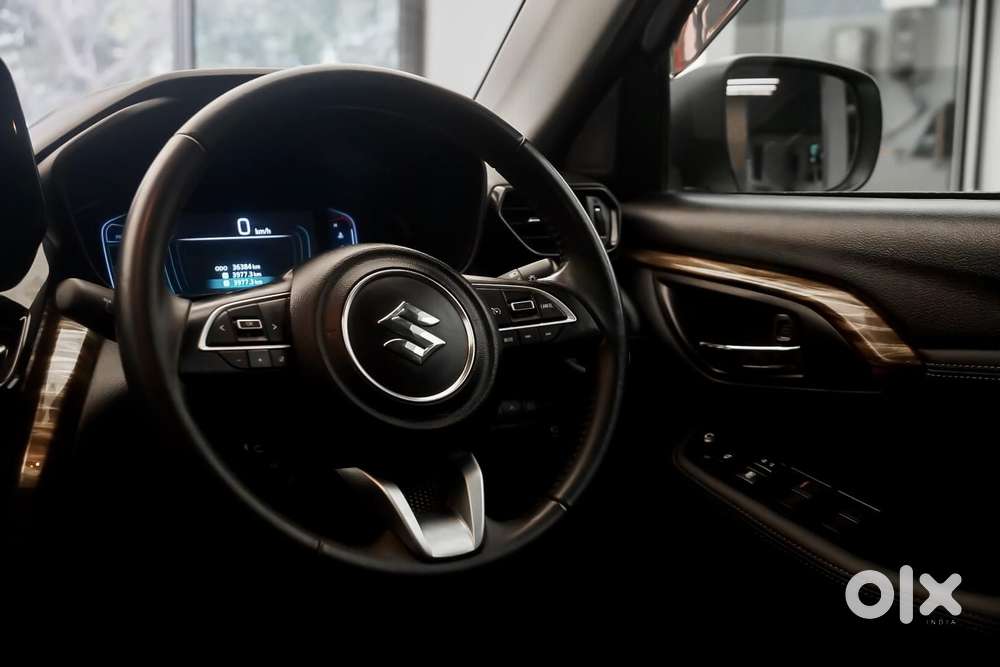 Maruti Suzuki Grand Vitara 1.5 Alpha Plus Intelligent Hybrid Ecvt, 2..