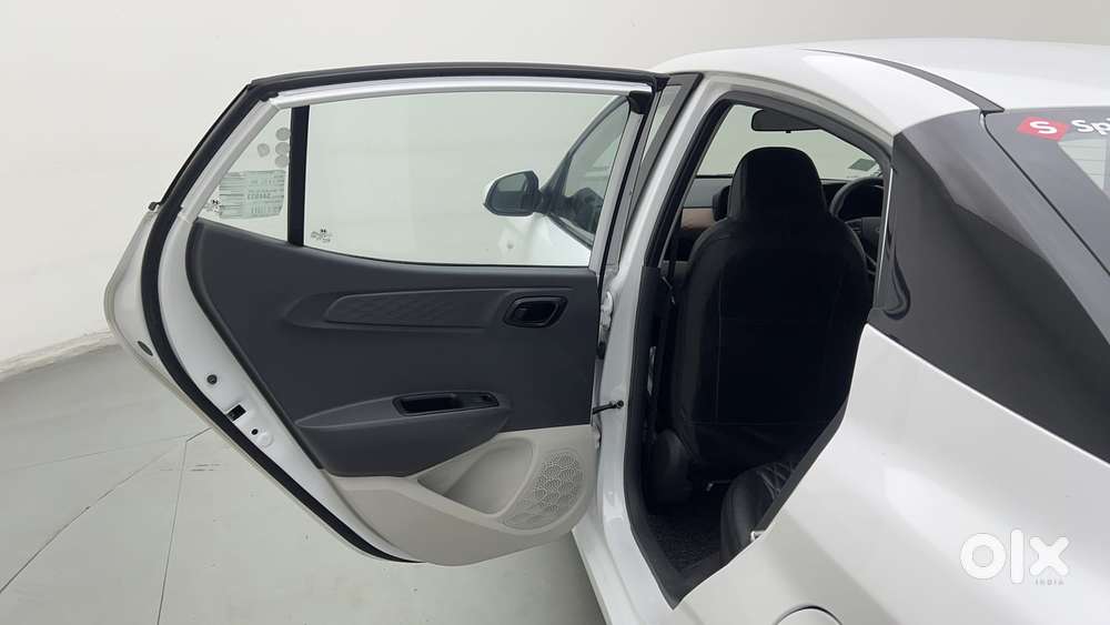 Hyundai Aura [2023-ongoing] 1.2 S Petrol Manual, 2025, Petrol