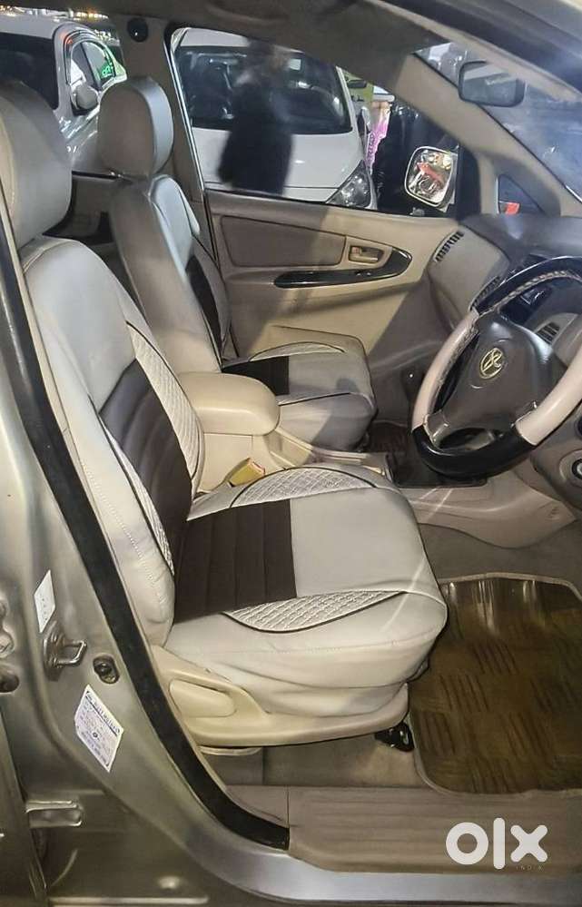 Toyota Innova 2.5 G (diesel) 8 Seater, 2006, Diesel