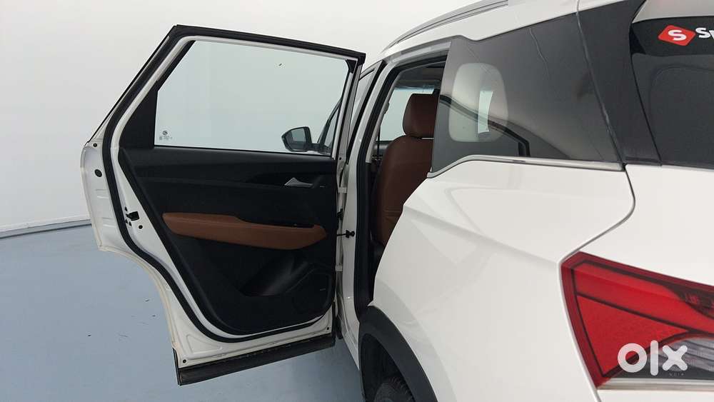 Mg Hector Plus 1.5 Hybrid Sharp Turbo 6 Str, 2021