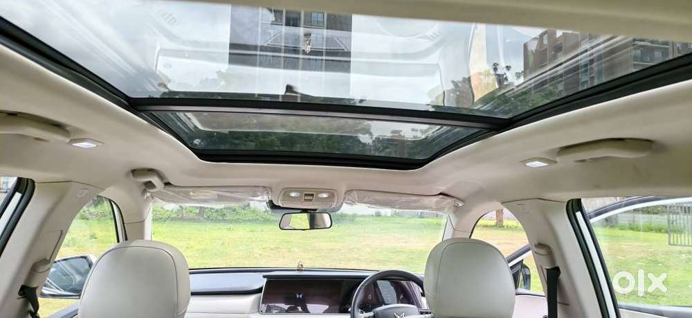 Mahindra Xuv700 2.2 Ax 7 Diesel At Str, 2023, Diesel
