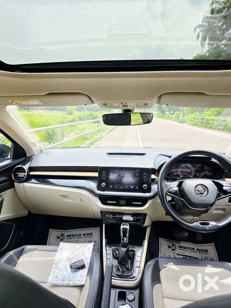 Skoda Slavia 1.5 Tsi Style At, 2022, Petrol