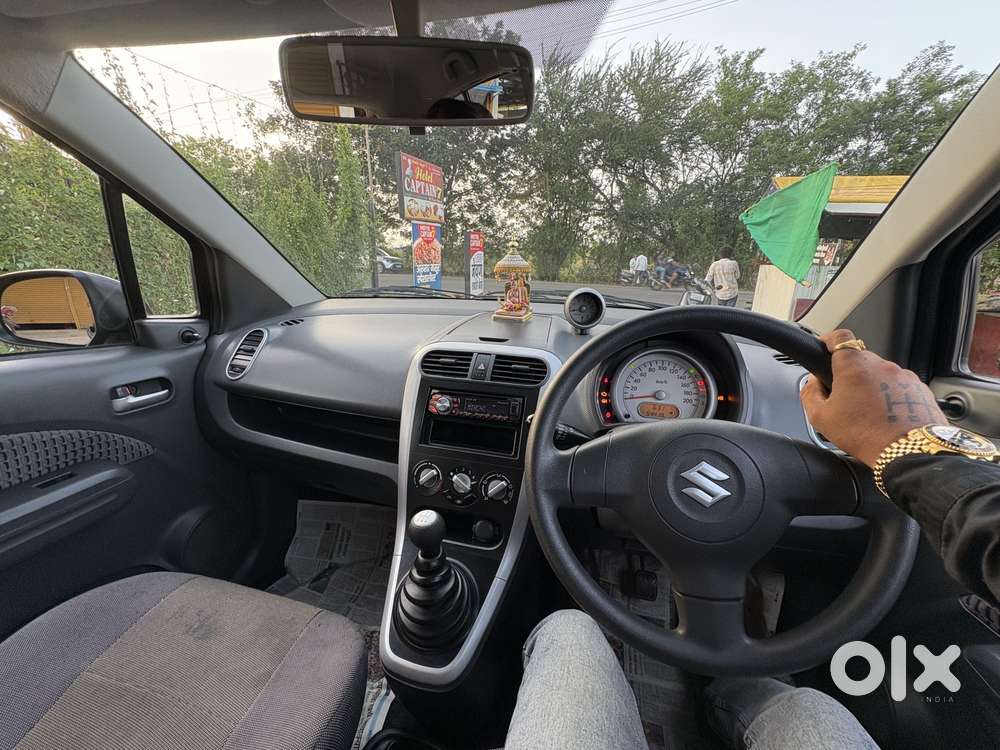 Maruti Suzuki Ritz Vxi, 2014, Petrol