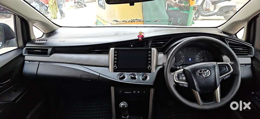 Toyota Innova Crysta 2.4 G Mt 8s, 2022, Diesel