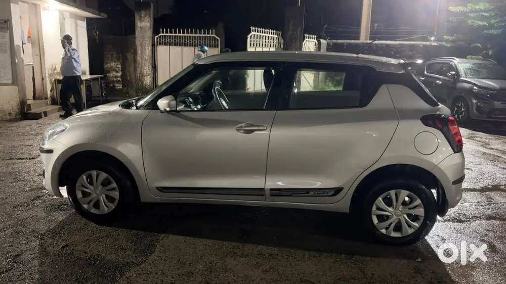 Maruti Suzuki Swift Vxi 2019