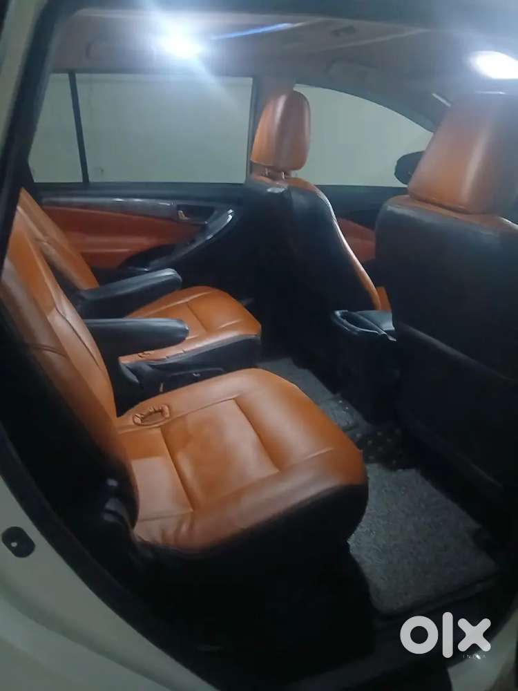 Toyota Innova Crysta 2.8 2018