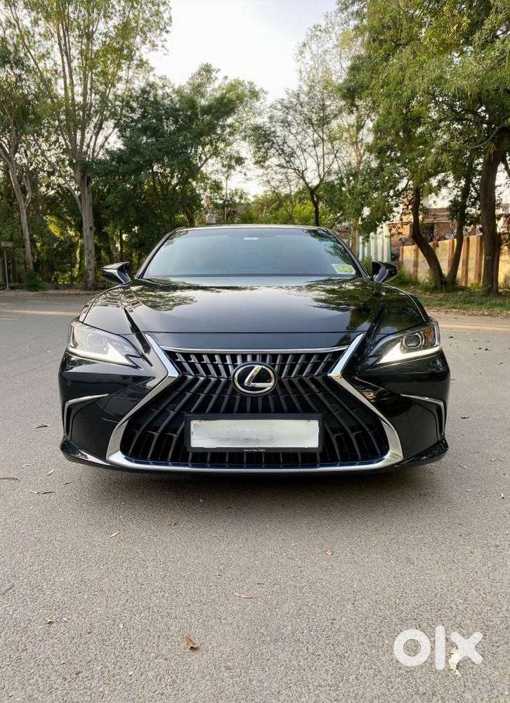 Lexus Es 300h Luxury, 2022, Cng & Hybrids