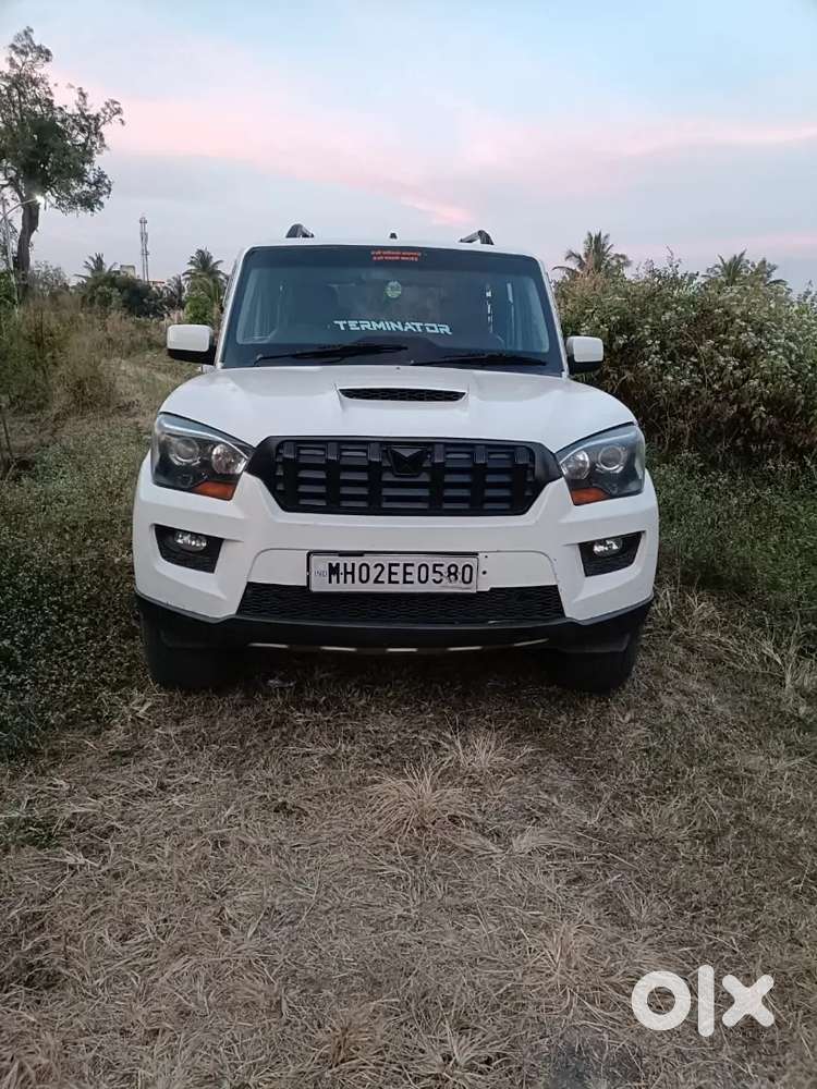 Mahindra Scorpio S10 2016