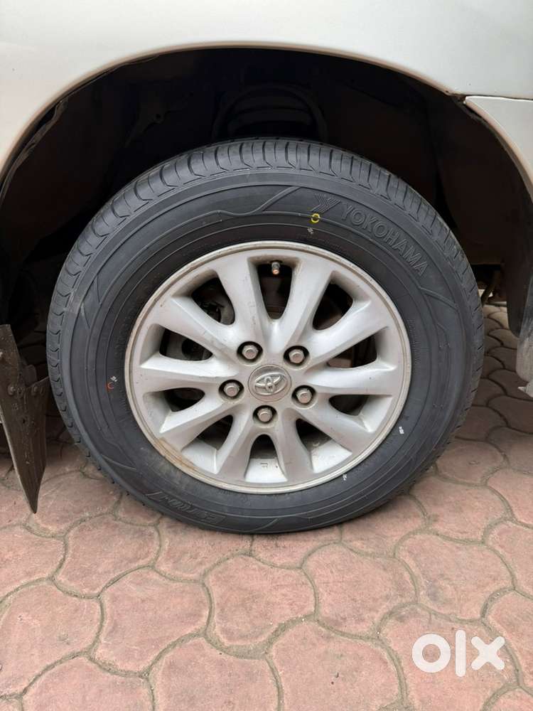 Toyota Innova 2014 Diesel 134000 Km Driven