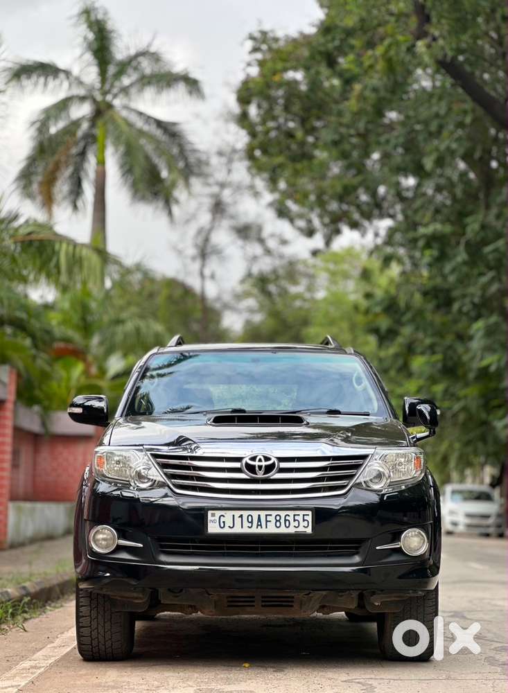 Toyota Fortuner Legender 2016 Diesel 95000 Km Driven