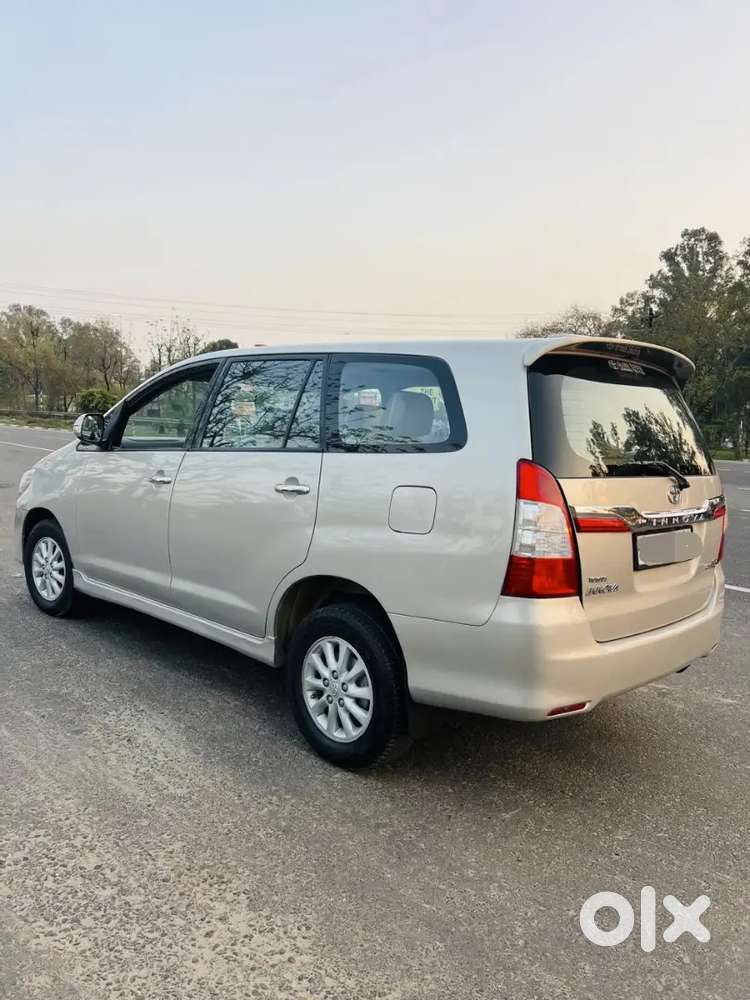 Toyota Innova 2014 Diesel Well Maintained